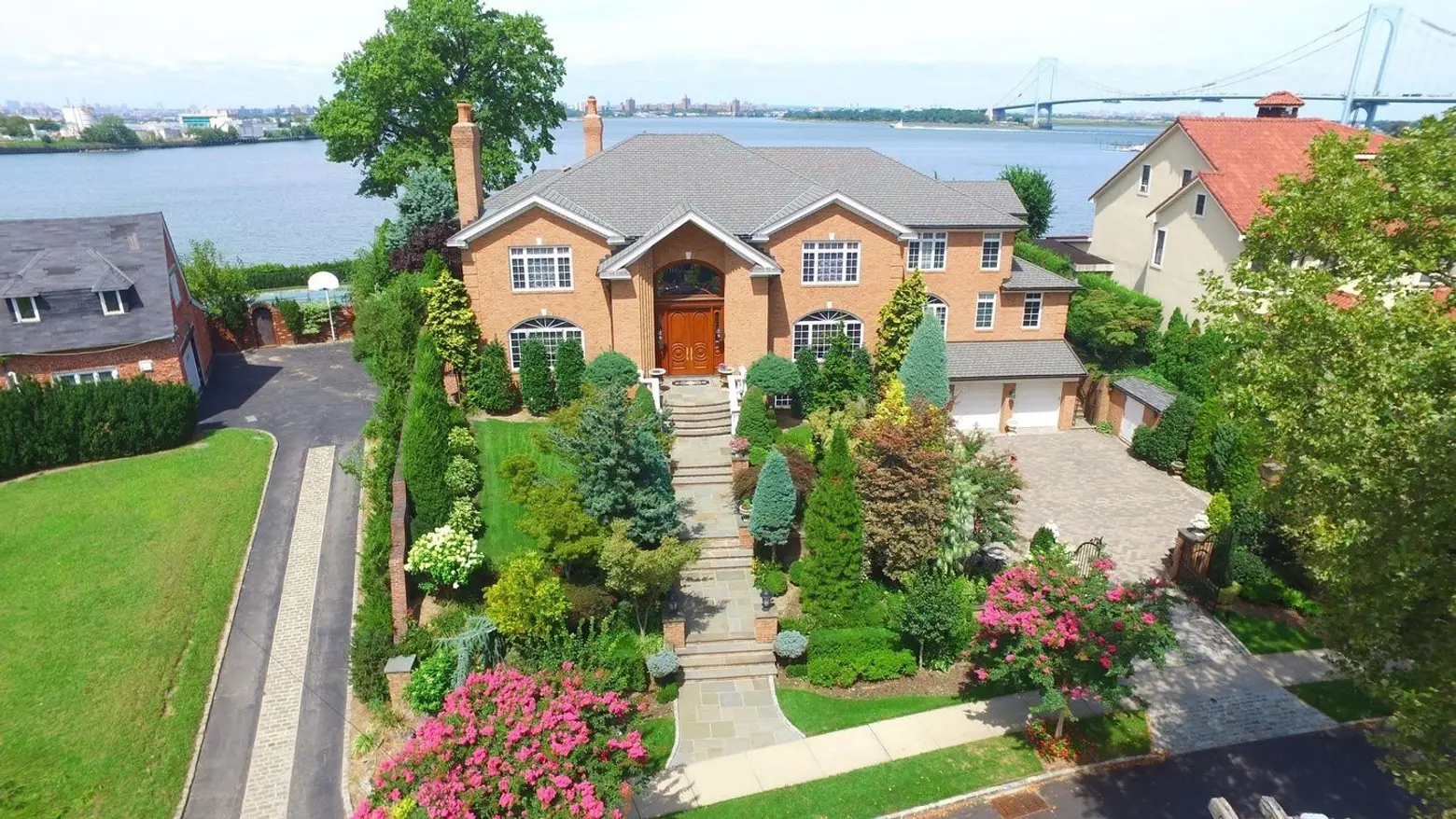 Malba mansion with views of the Whitestone Bridge and its own wood-fired pizza oven asks $8.8M