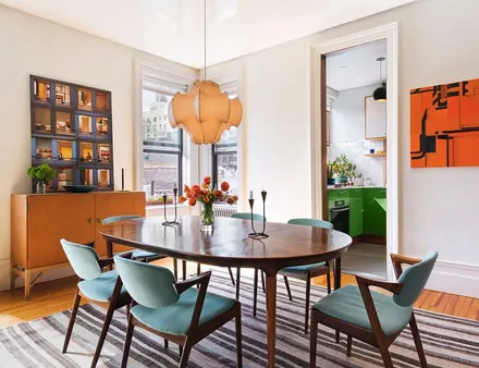 Andrew Franz transformed this Chelsea apartment by replacing walls with ...