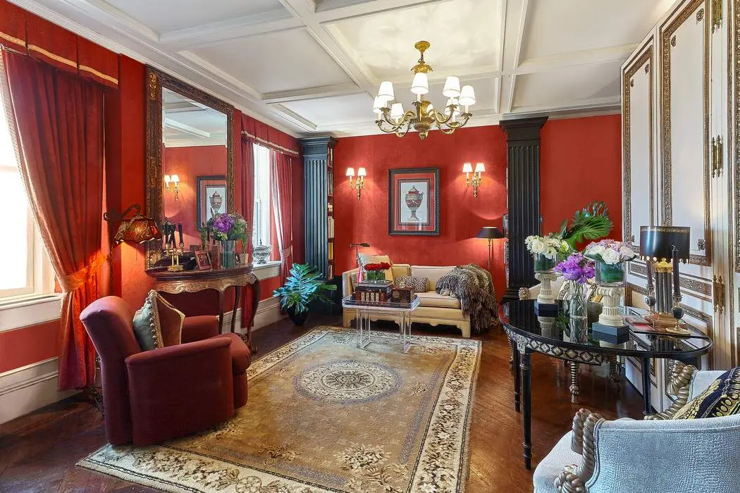 $6.5M home in The Carlyle comes with valet, room service, and IT ...