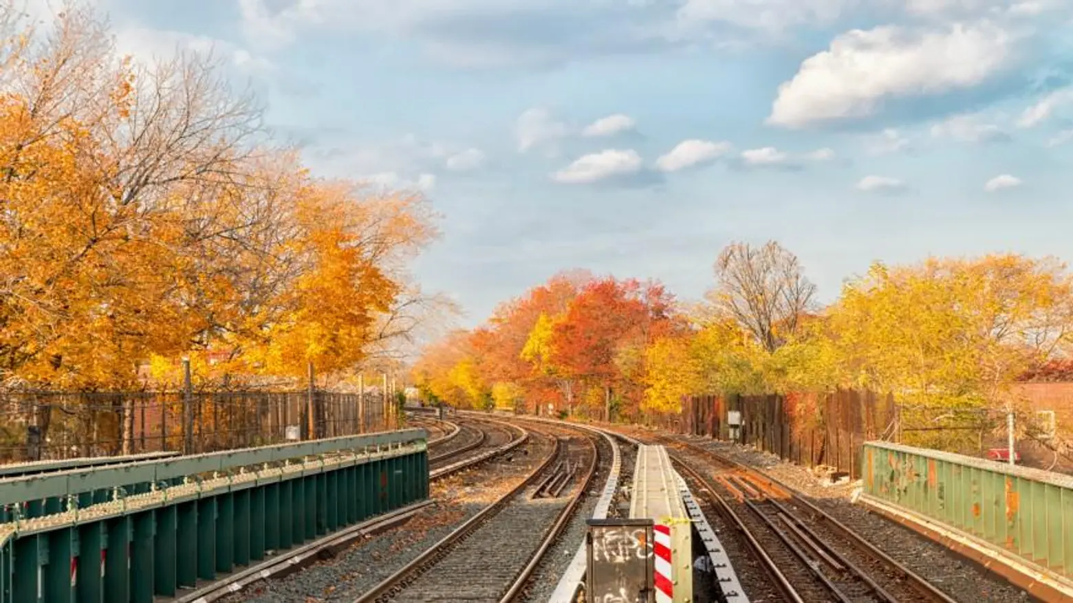 MTA kicks off leaf-fighting season to prevent track ‘slip slide’