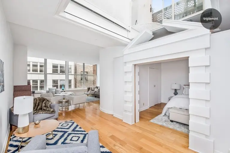 $2.6M Soho condo boasts a tricked out roof deck and cozy sleeping nook