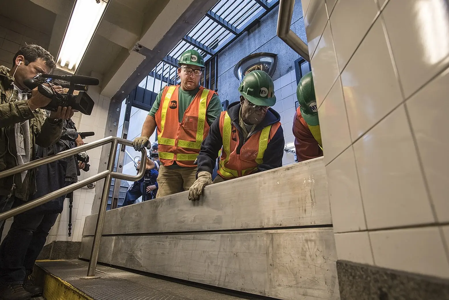 MTA to install flood-proof doors at subway stations