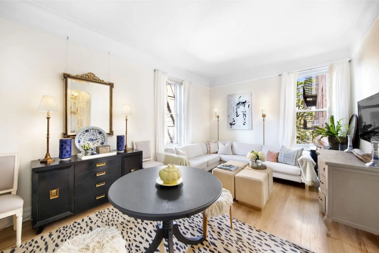A prewar studio located on the “fruit streets” of Brooklyn Heights asks just $469K