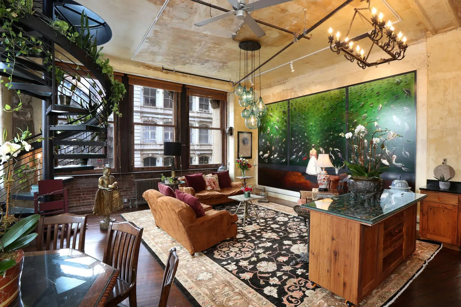 $6.25M Flatiron loft’s bohemian-luxe style reflects its owner’s international flair