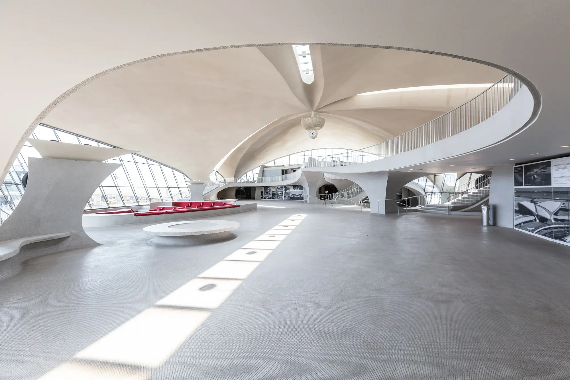 JFK's TWA Flight Center Hotel tops out, on track to open in 2019 with ...
