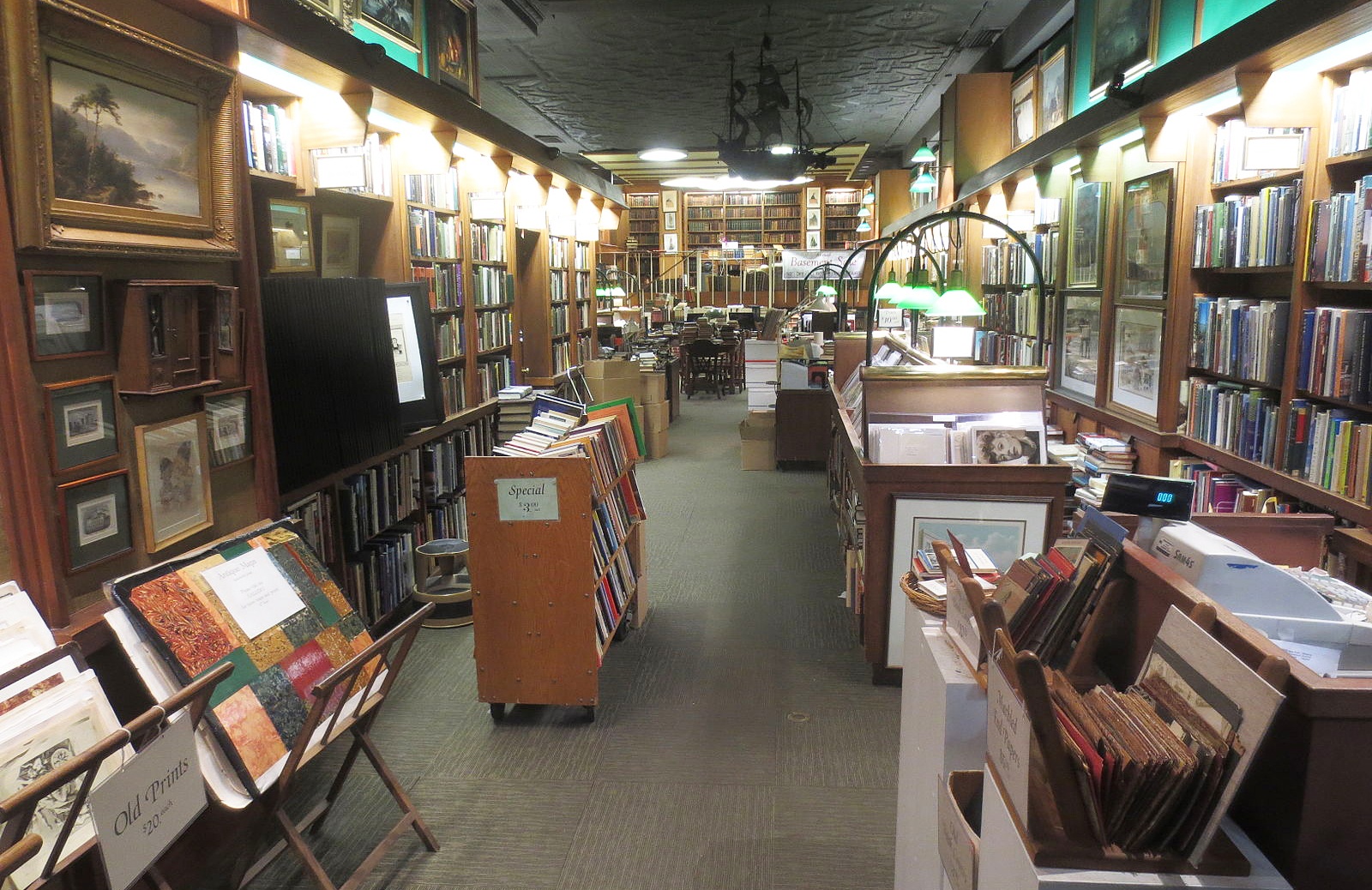 16 LOVELY Bookstores in Manhattan to Visit | Best NYC Bookstores