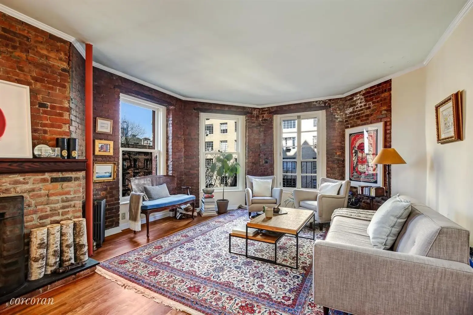$900K corner co-op in Brooklyn Heights is cozy as can be