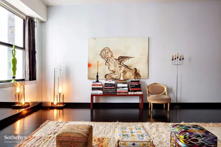 Stylish New Yorker Federico de Vera has listed his art-filled Fidi condo for $1.4M