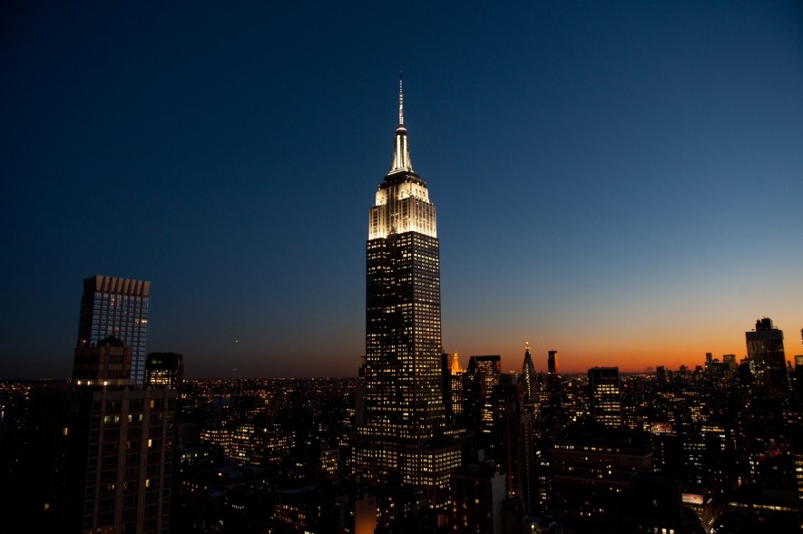 Empire State Building Gets A New, Nightly Sparkling Light Show | 6sqft