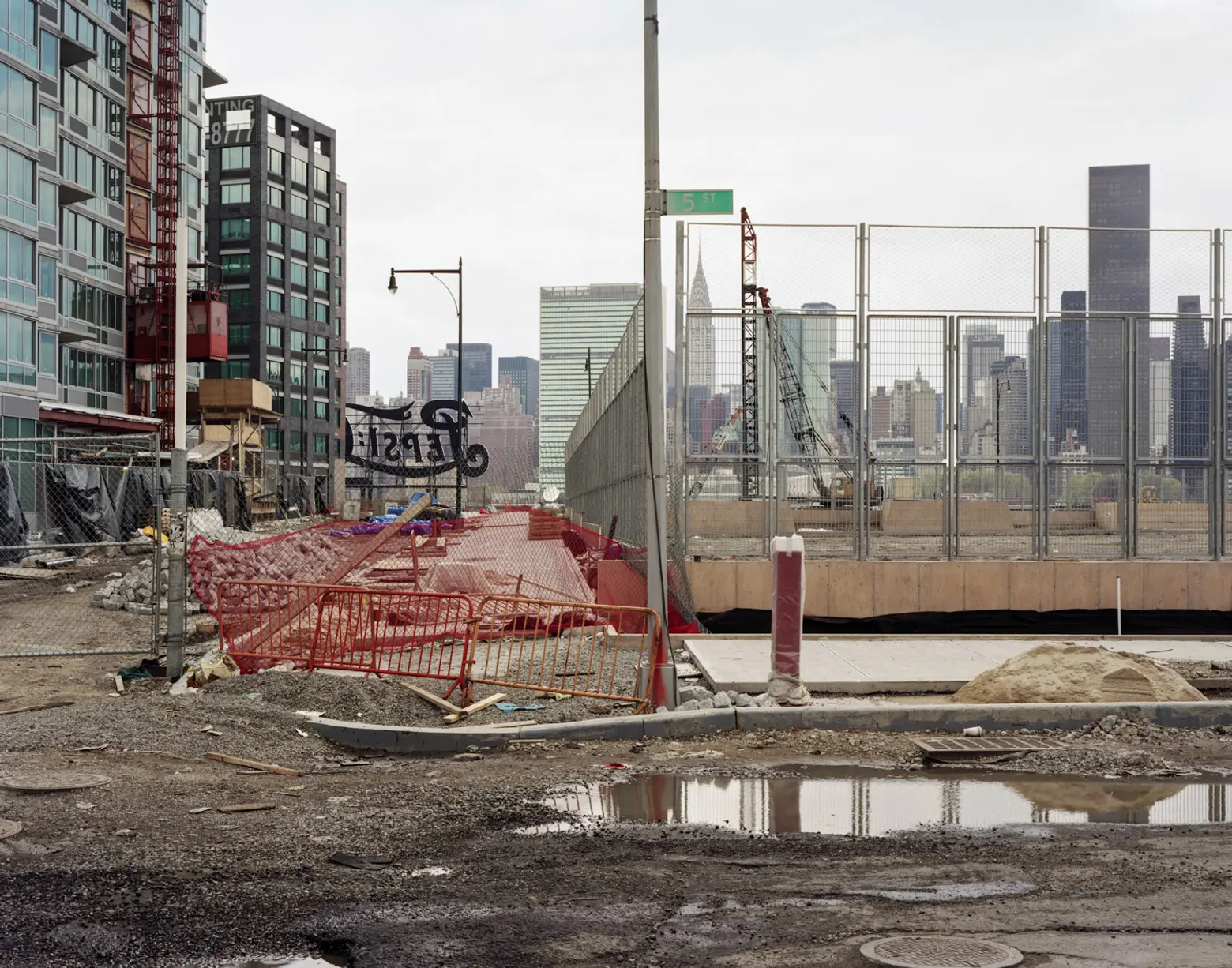 The Urban Lens: Queens-born Kris Graves captures a rapidly disappearing side of Long Island City