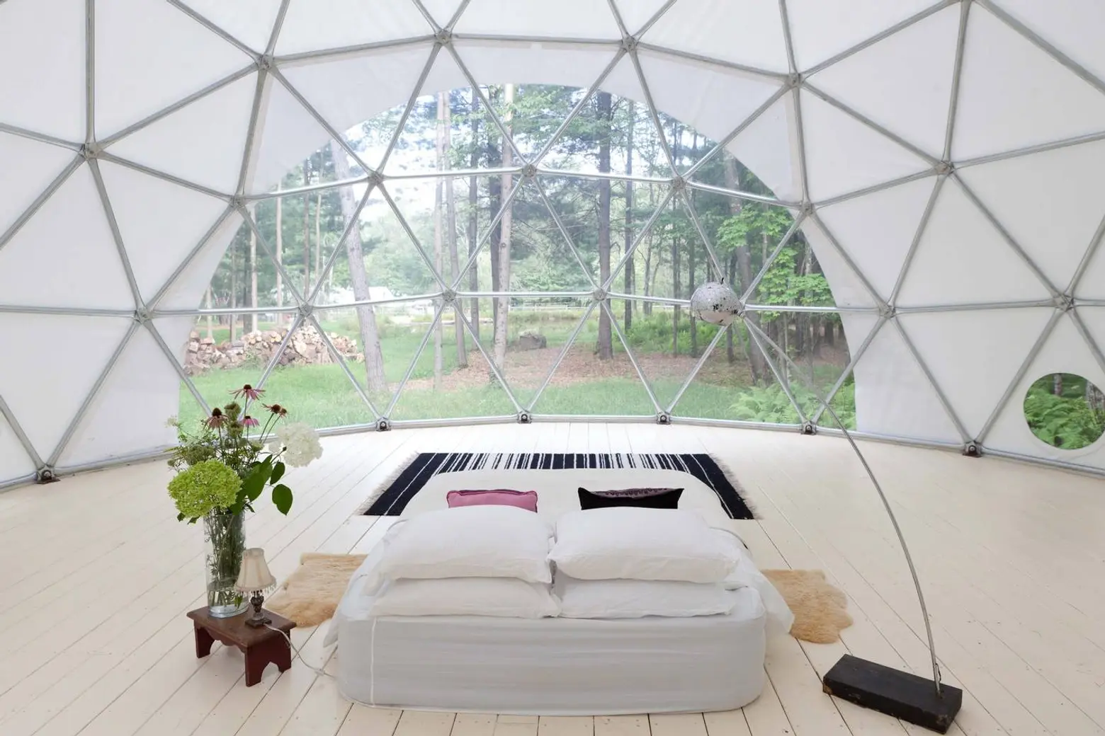 Geodome glamping