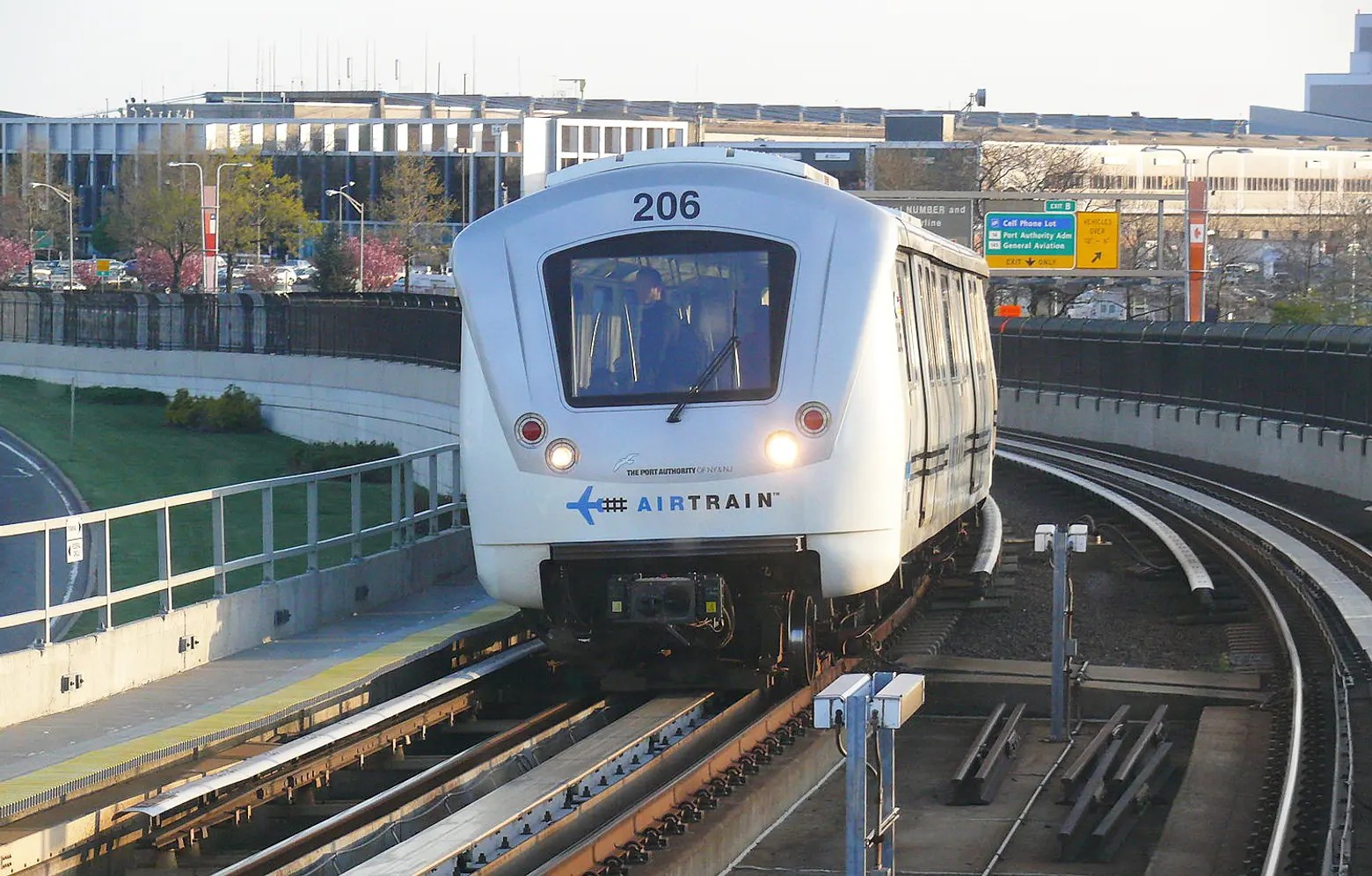 Two chances to live near the JFK AirTrain, from $1,418/month