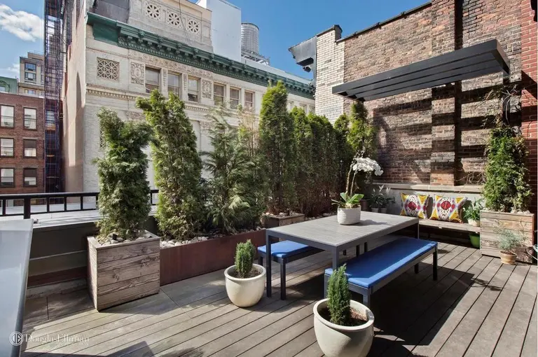 You’re never far from the outdoors in this $5.8M Flatiron penthouse with four terraces and a roof deck