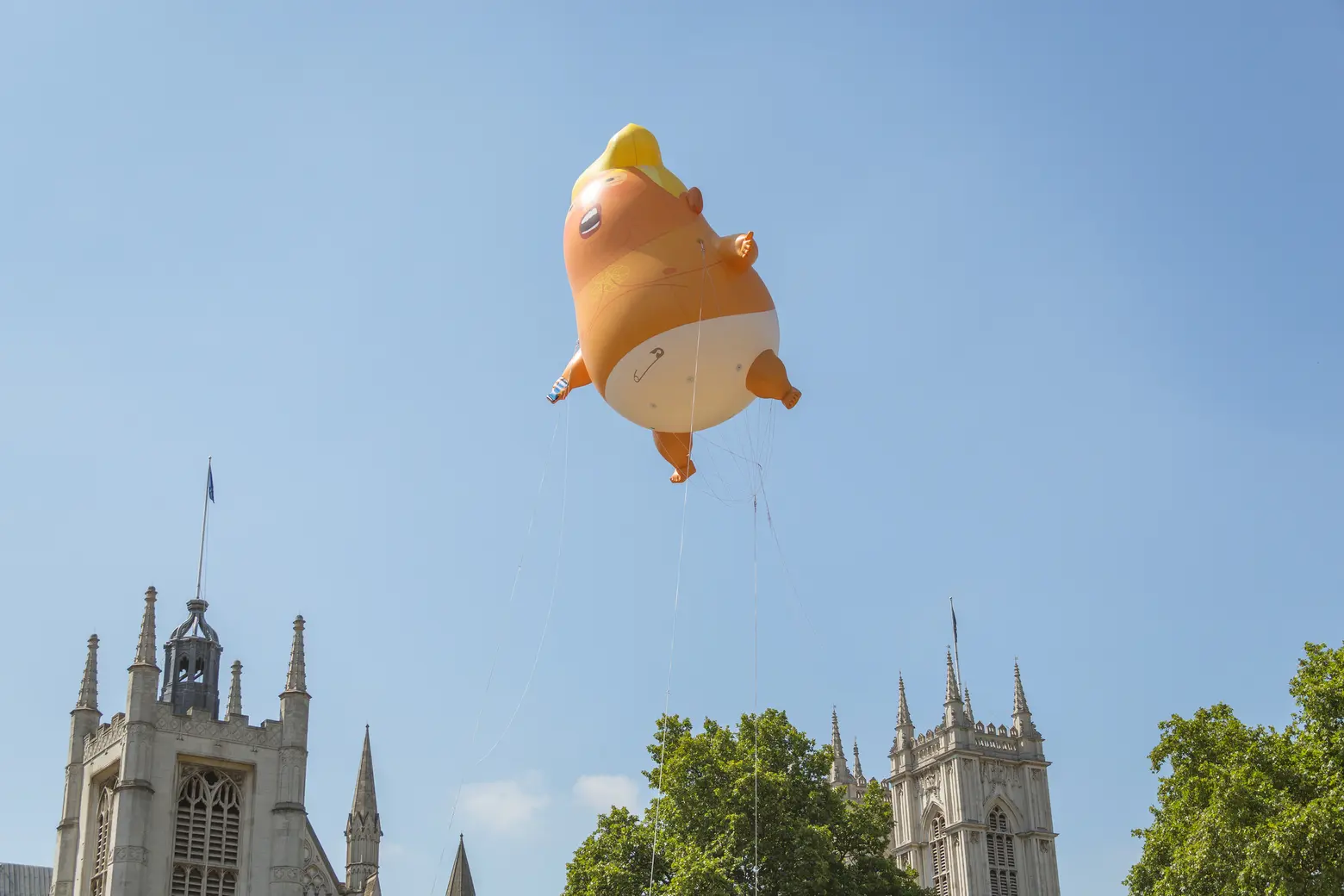 donald trump, trump balloon, london