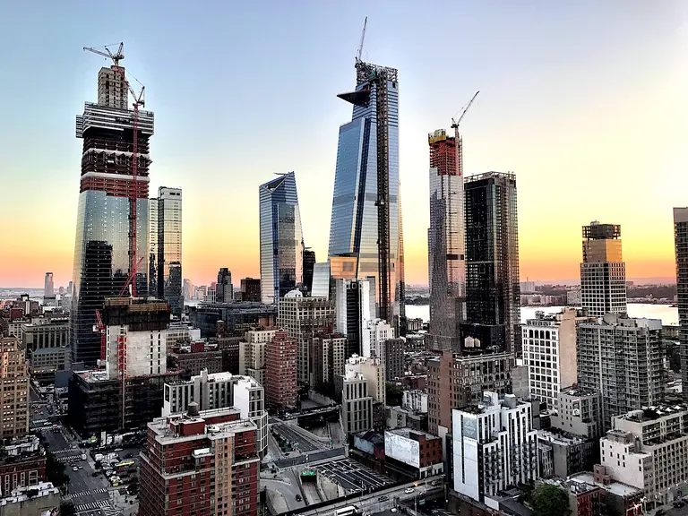 30 Hudson Yards officially tops out at 1,296 feet