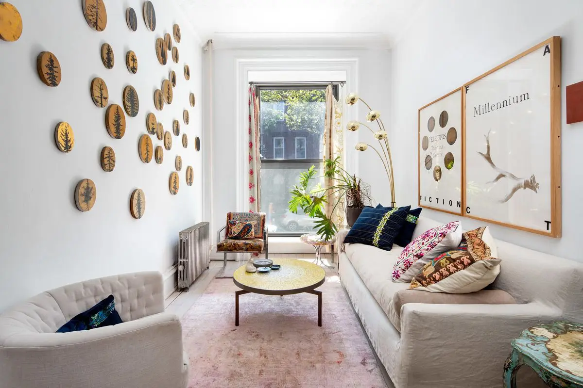 $3.5M brownstone in Carroll Gardens shows off its architectural bones ...