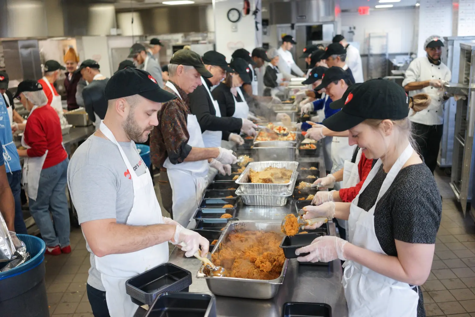 13 places to volunteer in NYC this holiday season