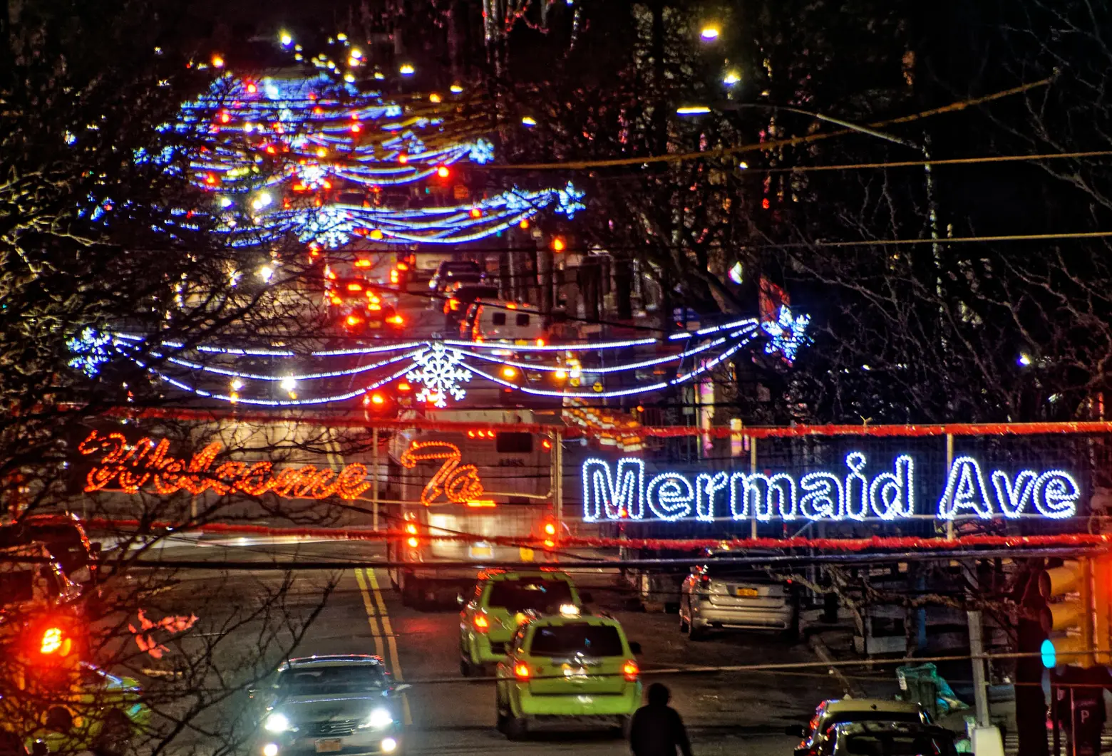 After more than 20 years, Coney Island brings back holiday lights along Mermaid Avenue
