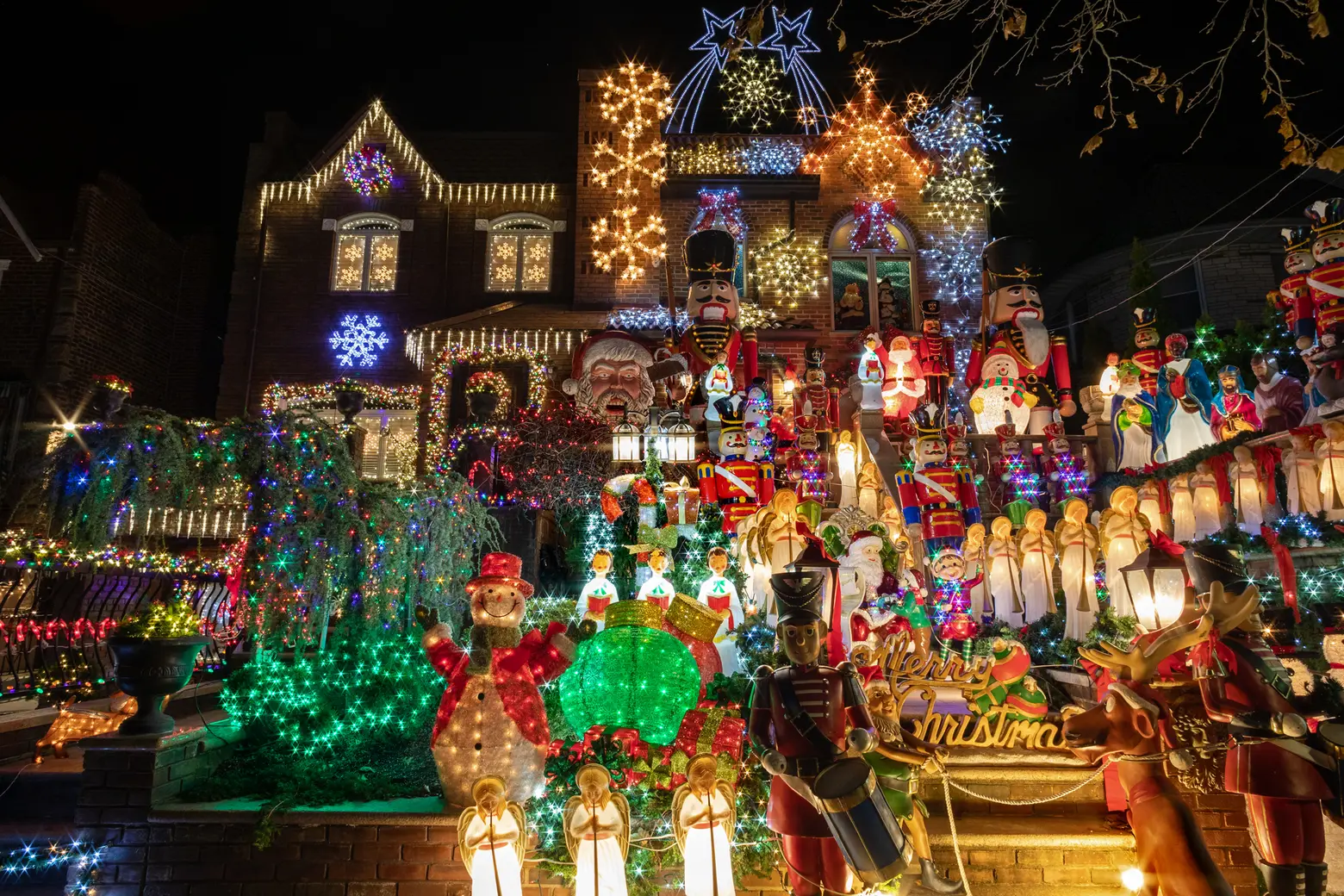 See this year’s completely outrageous Dyker Heights Christmas lights