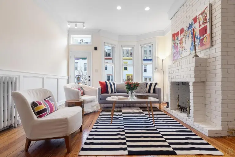 One block from Prospect Park, rent an entire three-bedroom house for $5,400/month