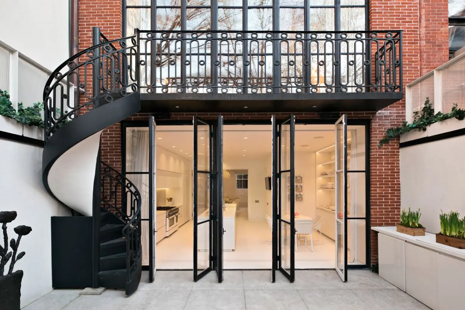 292 west 4th Street, Greenwich Village, townhouses, cool listings