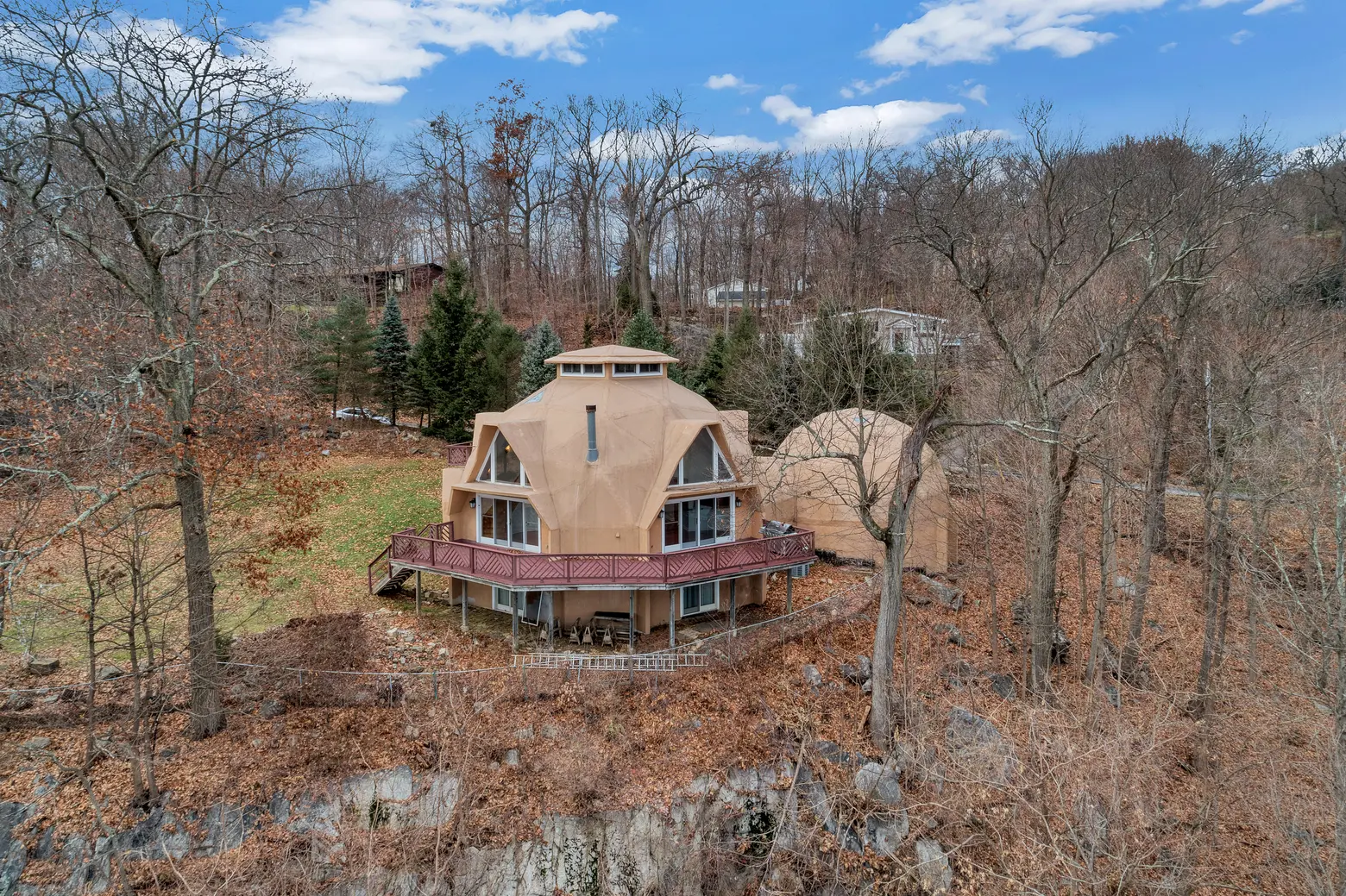 25 Hillside Avenue, geodesic dome, upstate, cool listings, quirky homes
