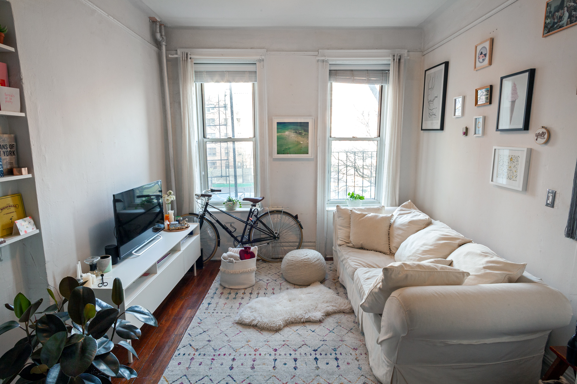 How to organize your small NYC apartment, according to the experts | 6sqft