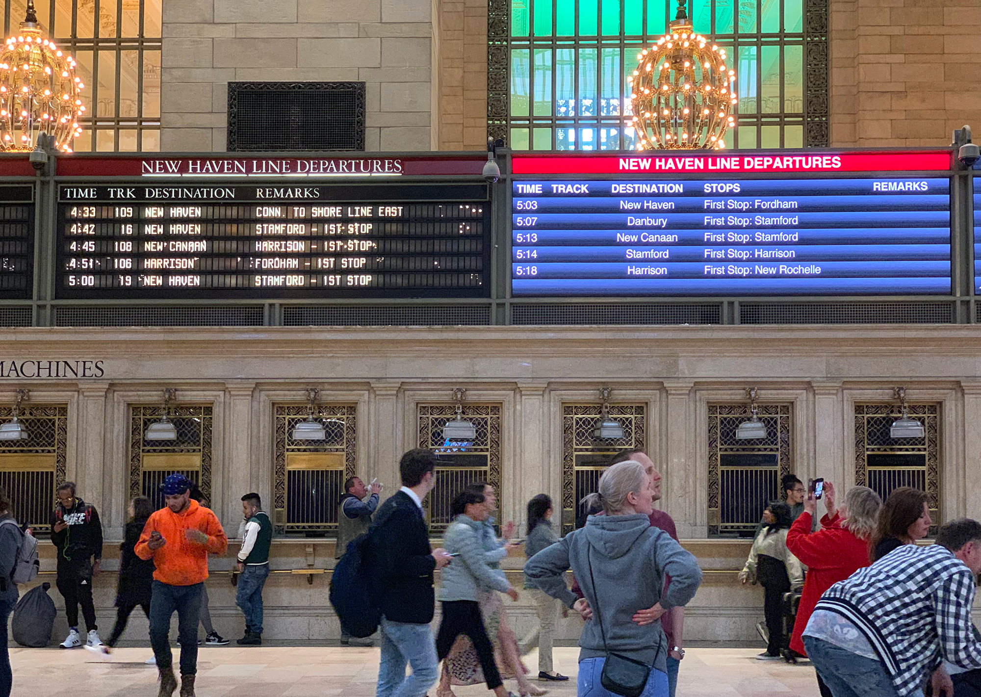 Grand Central Station & New York City -- Station Goes Digital by Replacing  Split-Flap Solari Boards