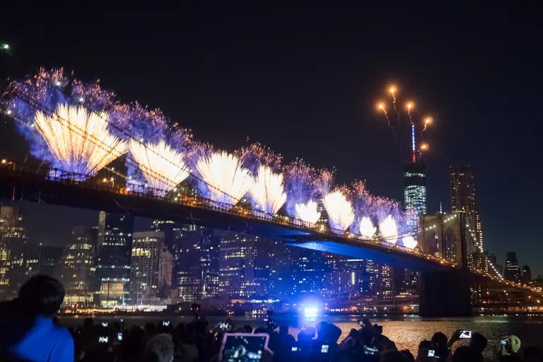 Macy’s moves July 4th fireworks to Brooklyn Bridge