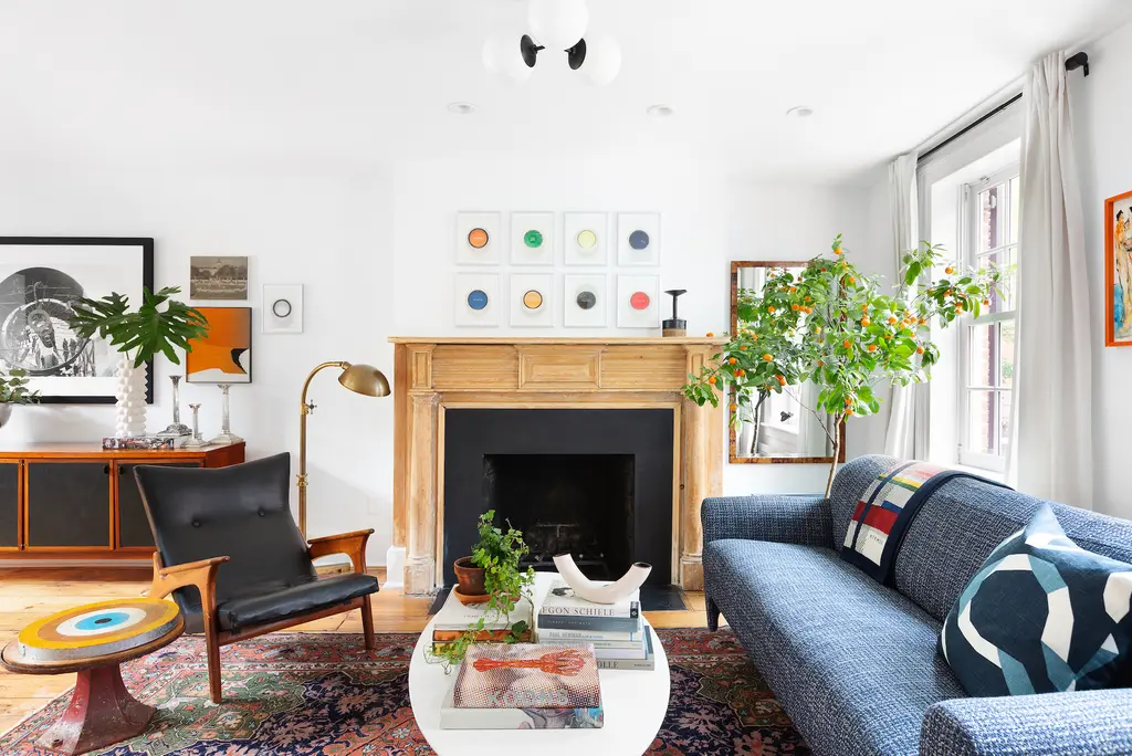 A renovated Federal-era West Village home with a solarium seeks $5.1M ...