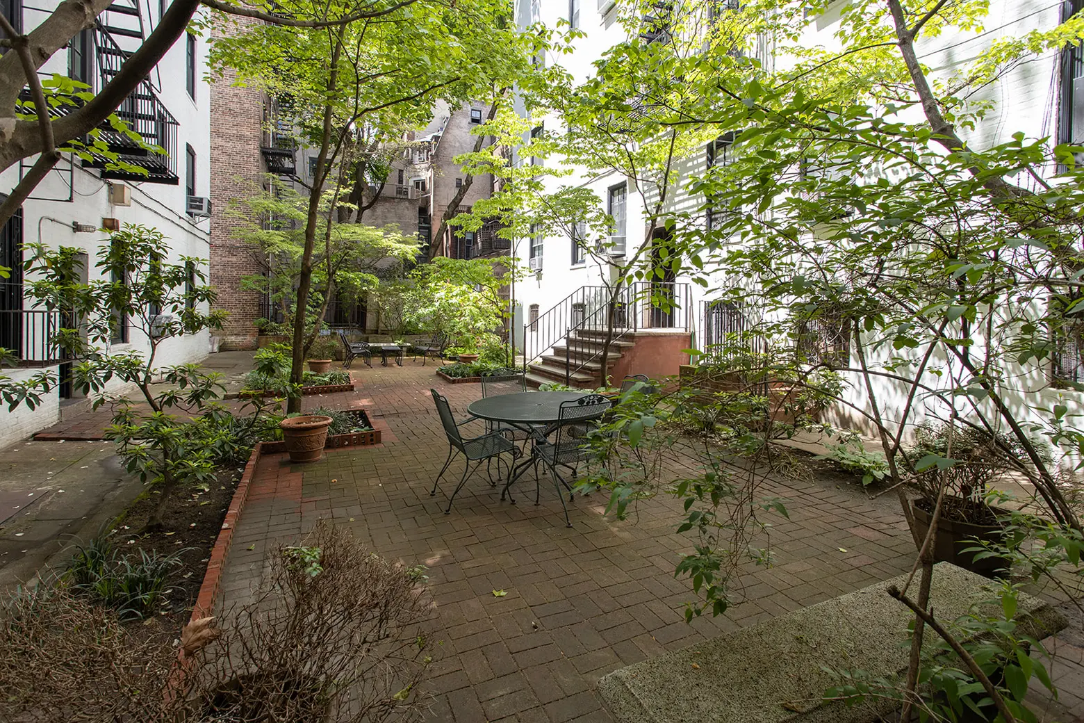 65 Montague Street, cool listings, brooklyn heights, co-ops