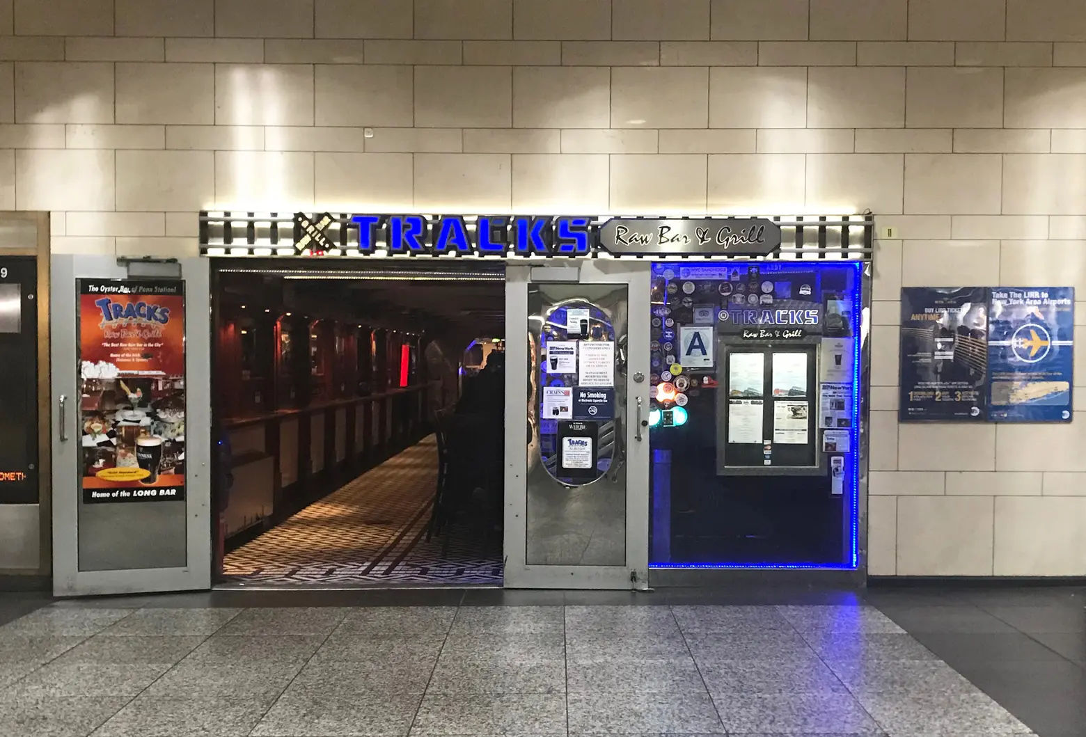 Tracks Bar, Penn Station, LIRR bar