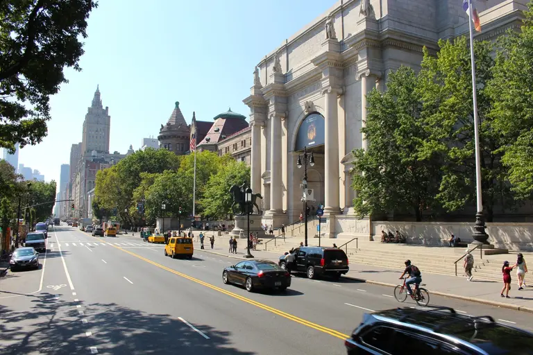 Protected bike lane coming to Central Park West after community board approval