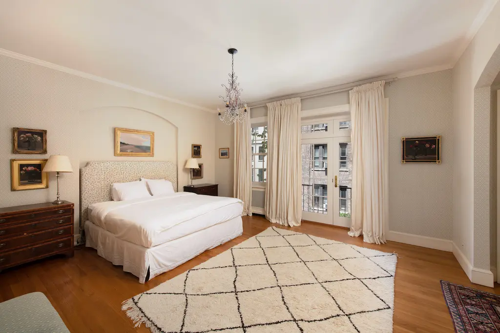 Well-known author sells Upper East Side carriage house with an artist's ...