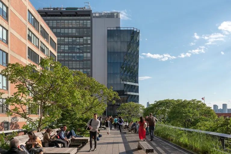 Jeanne Gang completes ‘solar-carving’ tower on the High Line, her firm’s first NYC building