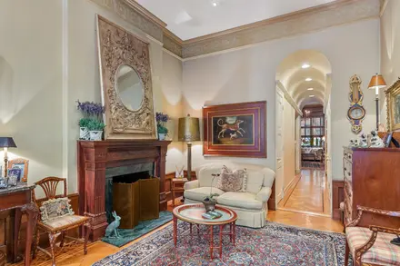 $1.7m Upper East Side Duplex Offers Classic Uptown Elegance 