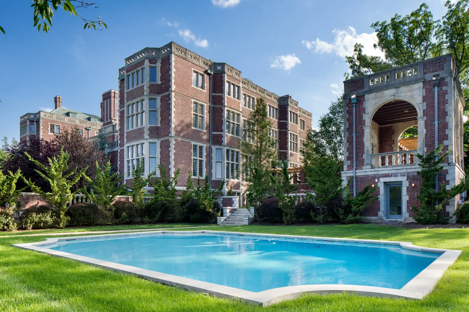 crocker mansion, darlington mansion, cool listings