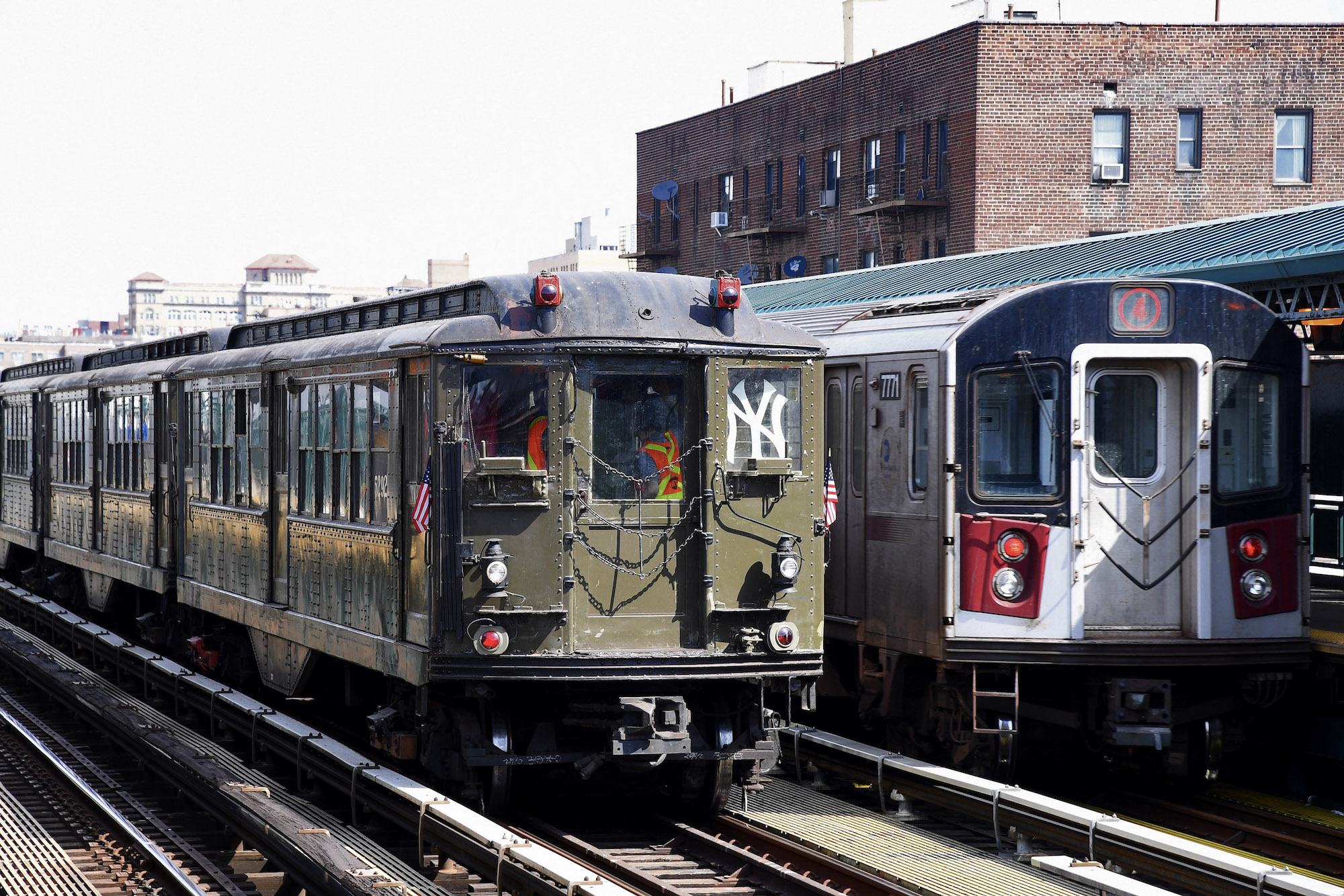 MTA shuttle trains to take fans to Yankee Stadium on opening day