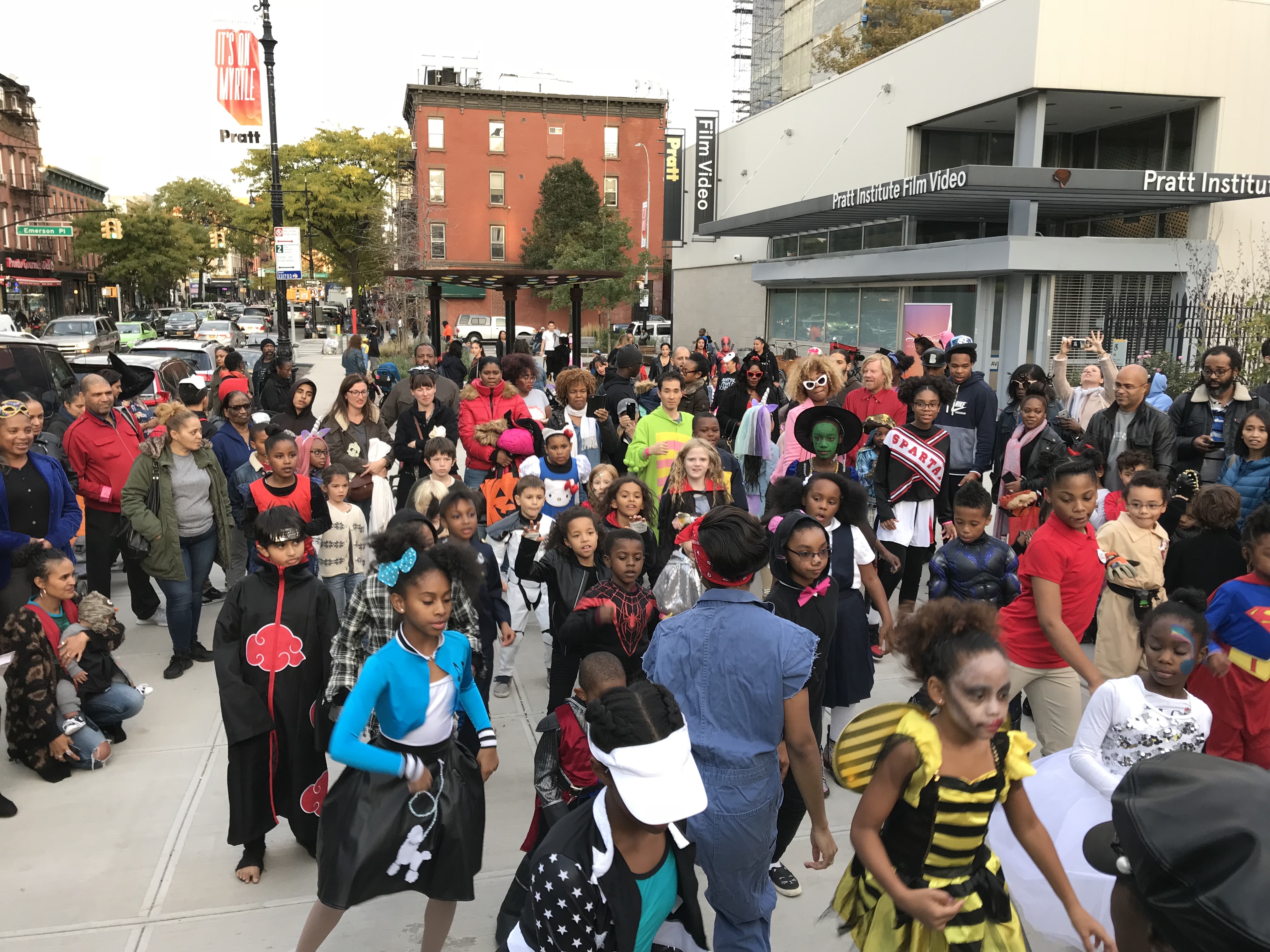 This Year's Best NYC Neighborhoods For Halloween Trick-or-treating | 6sqft