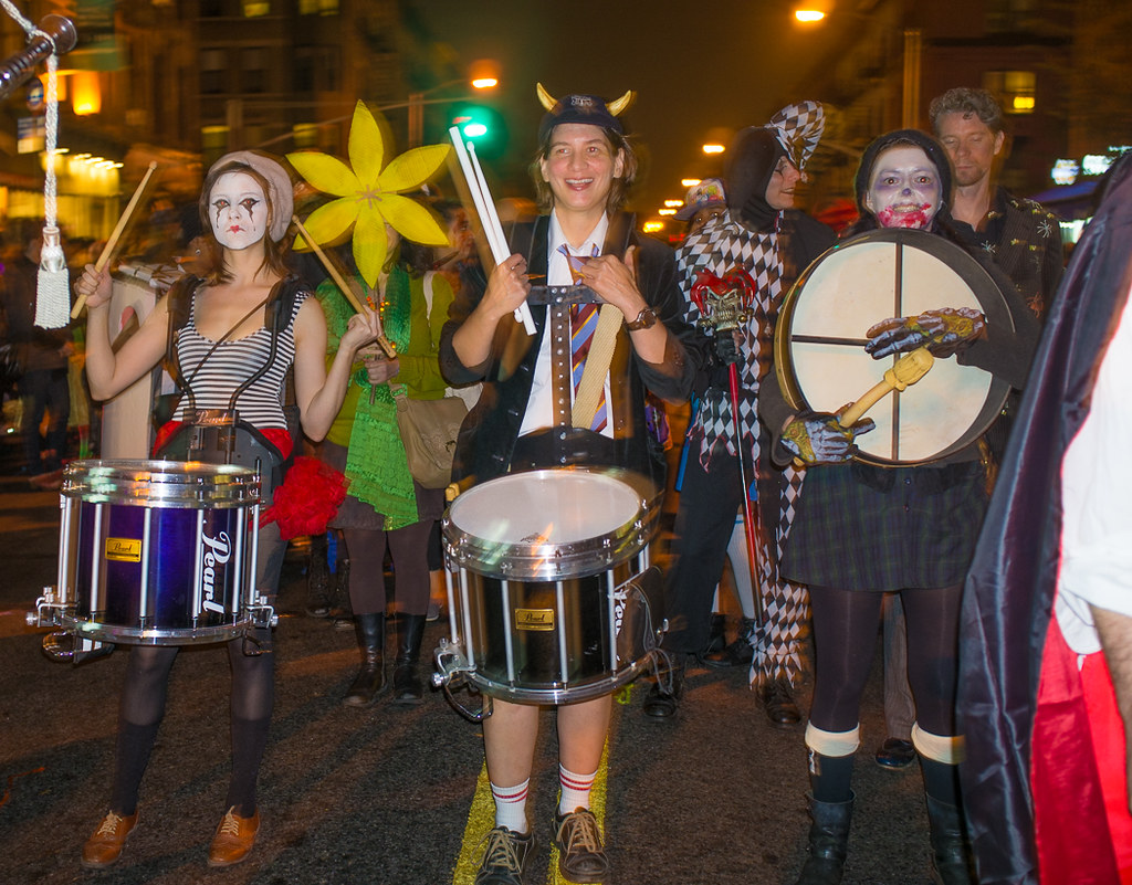 This Year's Best NYC Neighborhoods For Halloween Trick-or-treating | 6sqft