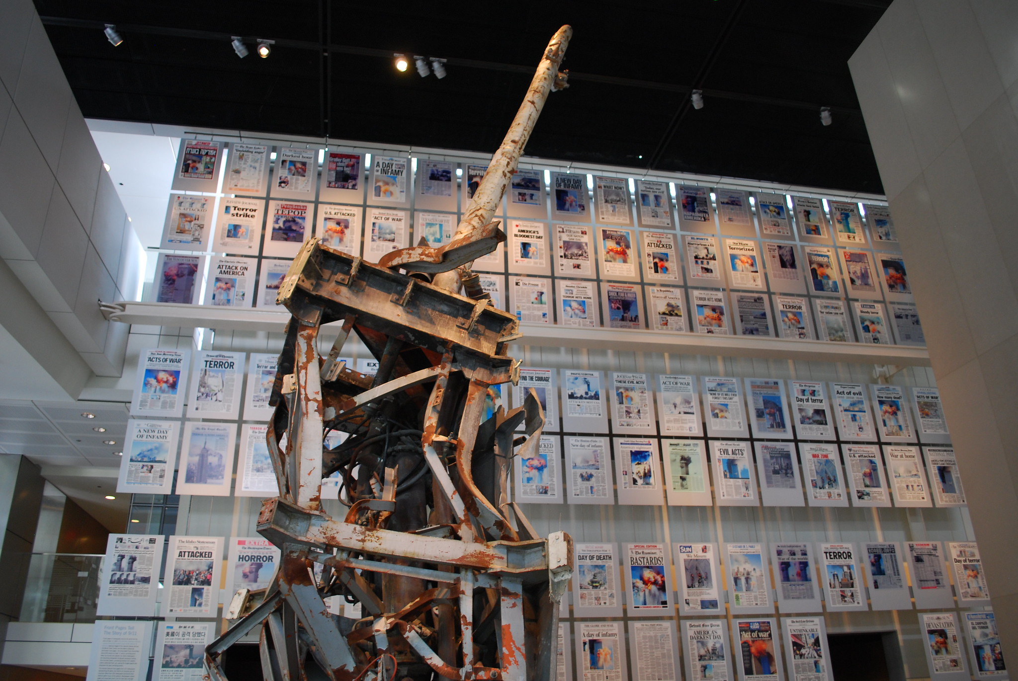 D.C.'s Newseum is closing, but it won't give WTC Antenna to 9/11 