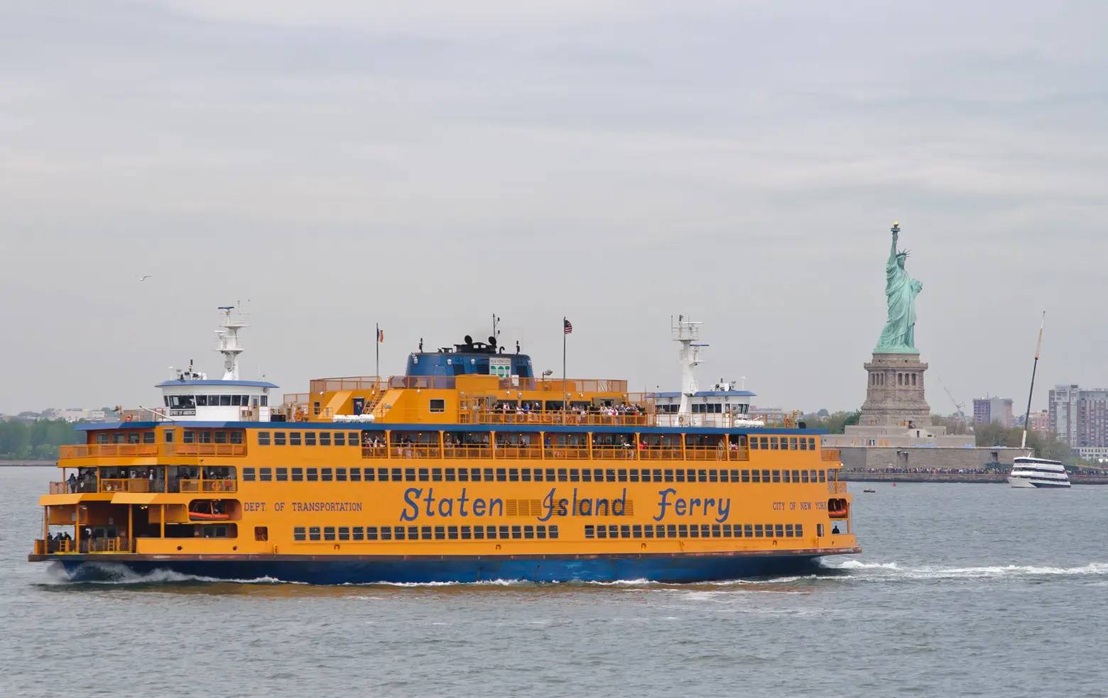 Staten Island Ferry to offer food and drinks for the first time since Covid