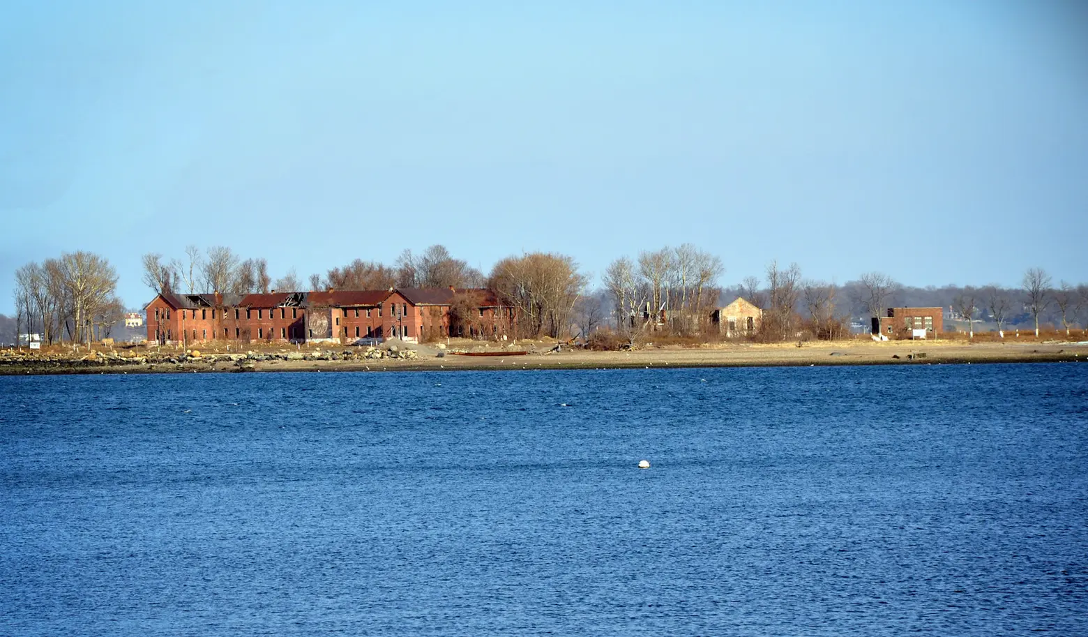 NYC might get a COVID-19 memorial on Hart Island