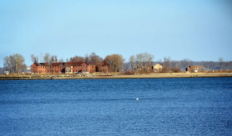 City Council votes to make Hart Island, nation’s largest public cemetery, more accessible