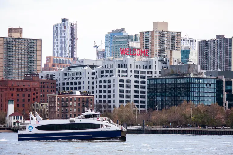 Watchtower-replacing Welcome sign unveiled in Brooklyn Heights
