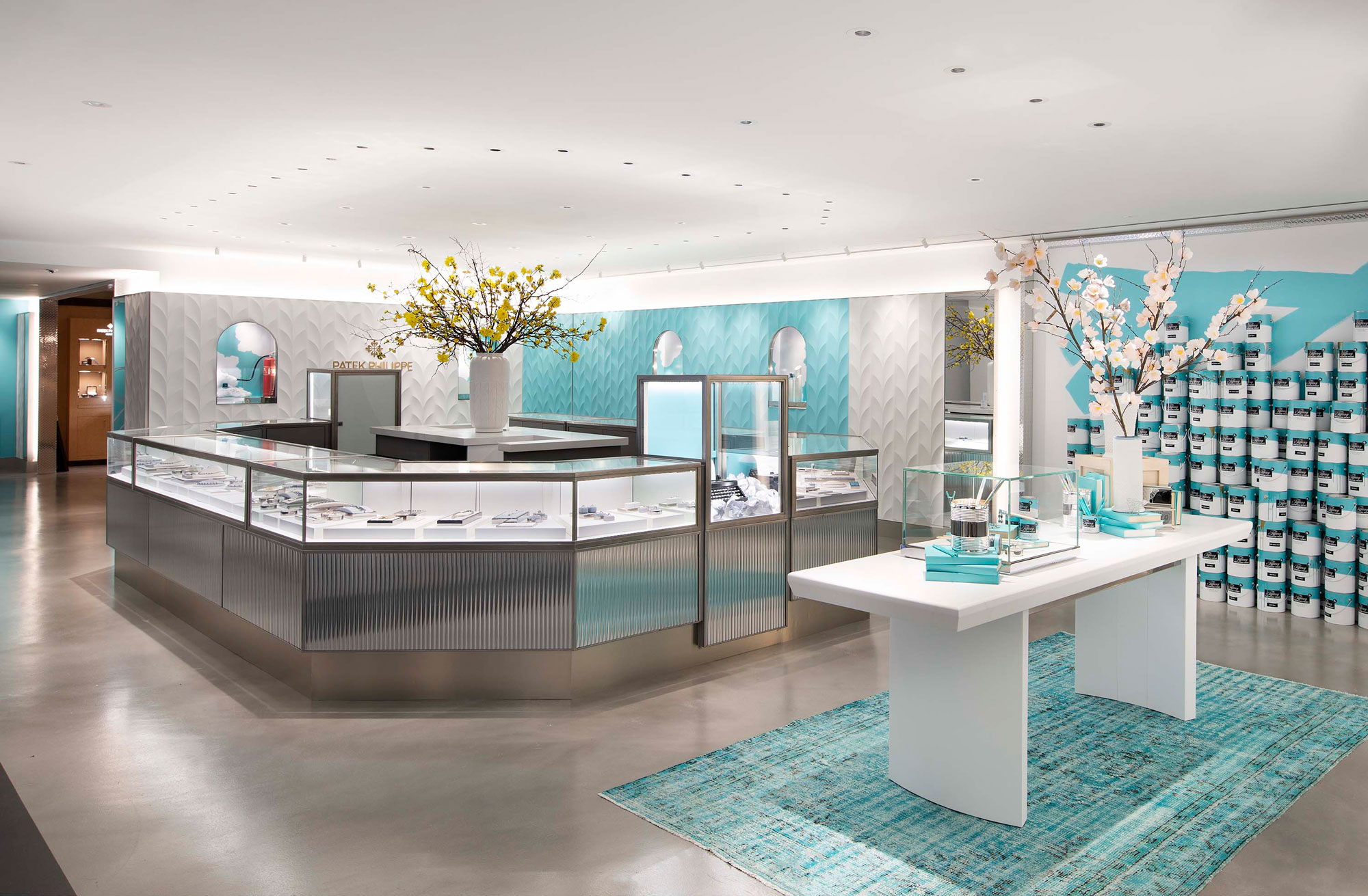 Tiffany & Co. moves into a temporary location next door to iconic