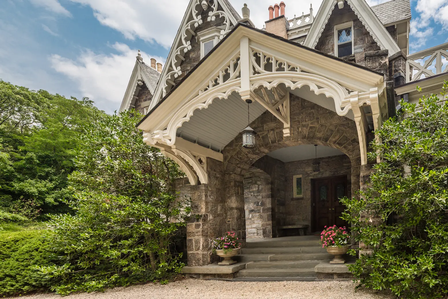 50 crows nest road, cool listings, westchester, bronxville, mansions, gothic revival