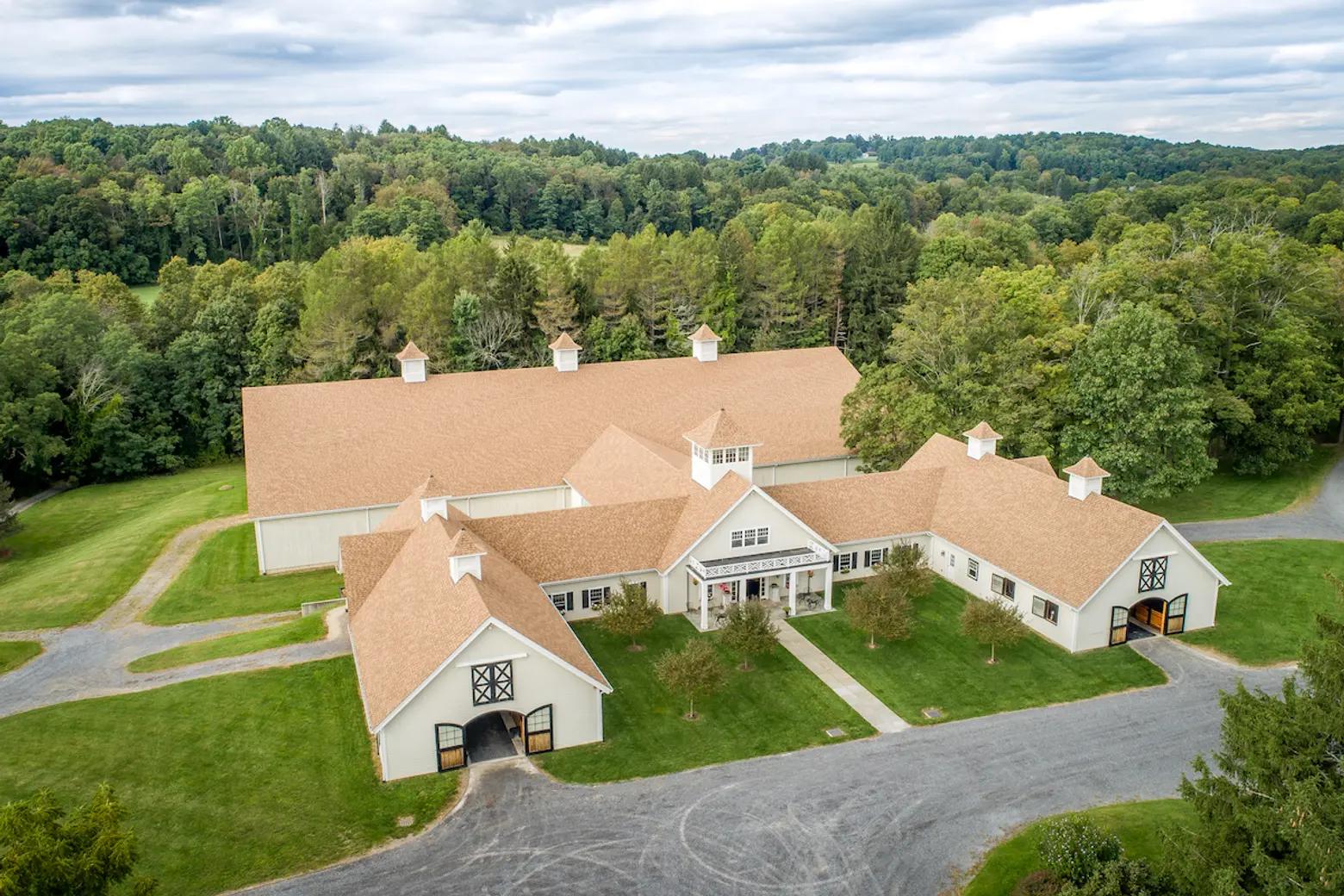 147 altamont road, cool listings, upstate, stables