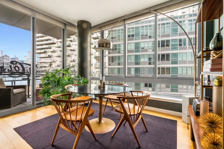 $1.7M Long Island City condo comes with unobstructed views of the iconic Pepsi-Cola sign