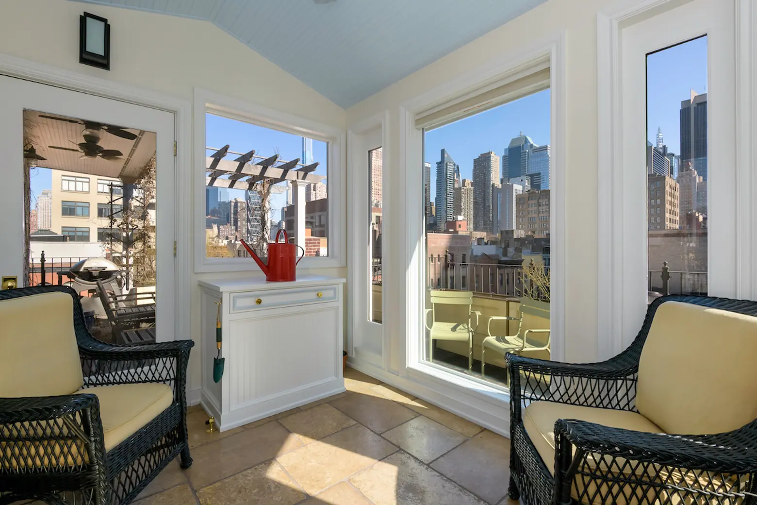 438 West 44th Street, cool listings, townhouses, clinton, hell's kitchen, midtown